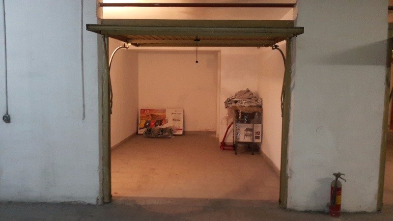 Grottaglie garage a Taranto in Vendita