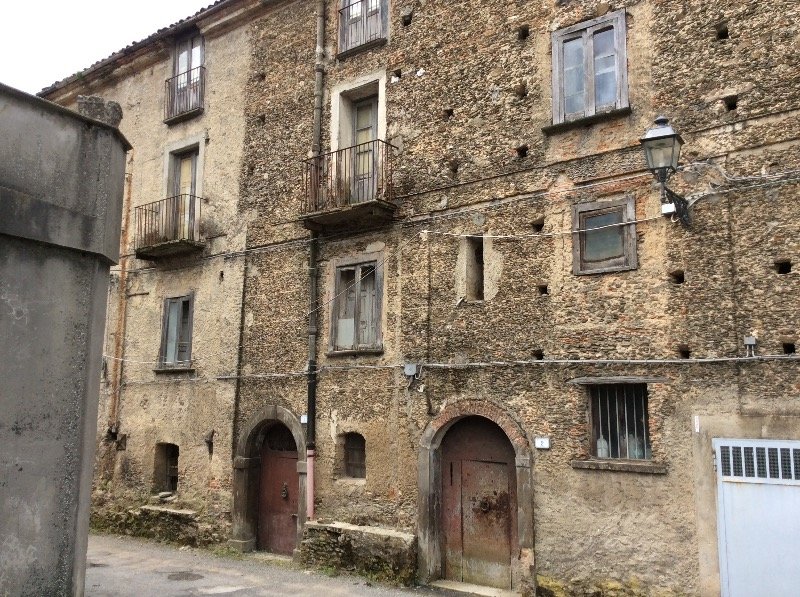 Soveria Mannelli palazzo storico a Catanzaro in Vendita