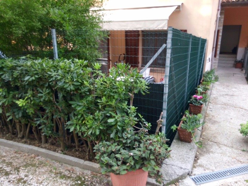 Gabicce monte bilocale con giardino a Pesaro e Urbino in Vendita