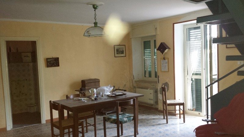 Pietrastornina due unit immobiliari attigue a Avellino in Vendita
