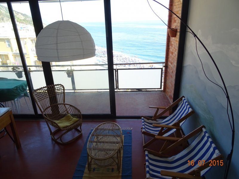 Deiva Marina appartamento fronte mare a La Spezia in Affitto