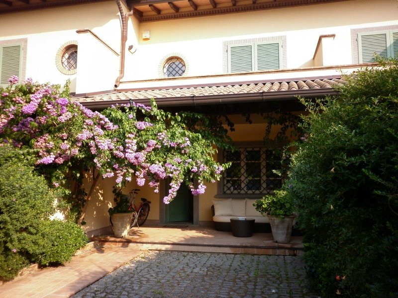 Forte dei Marmi villetta con giardino a Lucca in Affitto