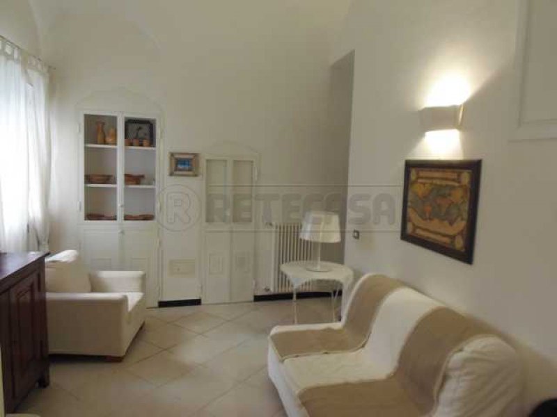 Loano centro storico appartamento su due livelli a Savona in Vendita