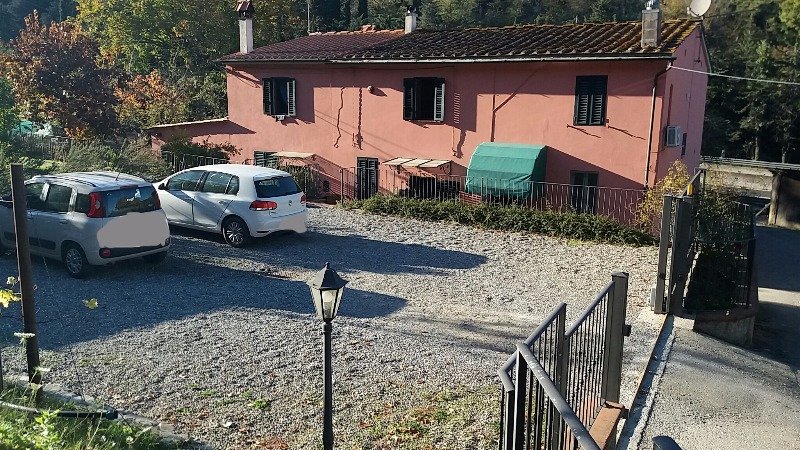 Serravalle Pistoiese in zona Masotti terratetto a Pistoia in Vendita
