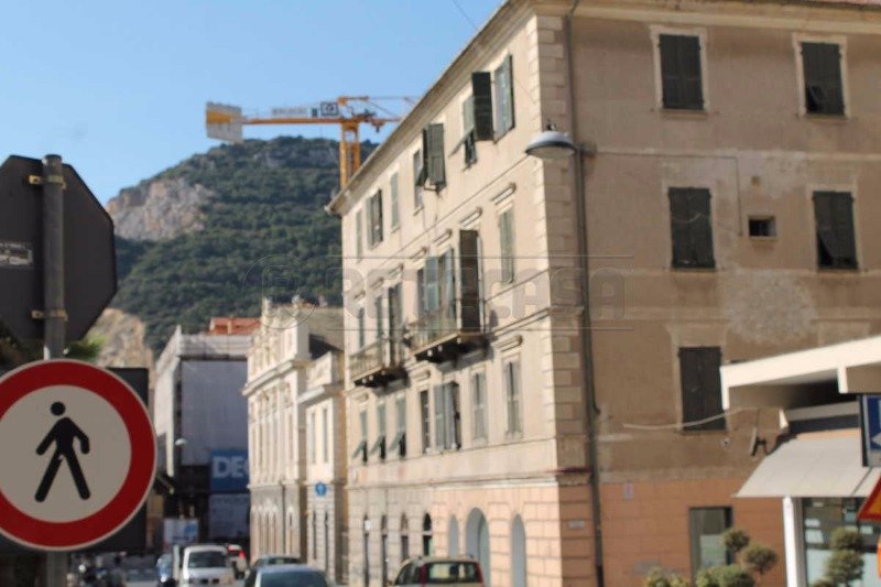 Finale Ligure appartamento signorile a Savona in Vendita