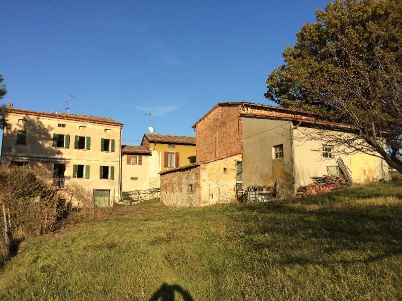 Solignano casa in campagna a Parma in Vendita