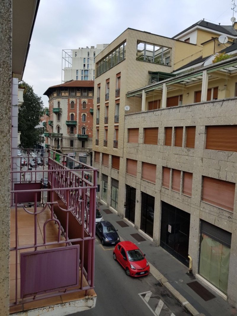 Milano zona Sarpi Canonica bilocale a Milano in Affitto