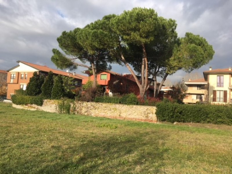 Pontedera villa situata in zona Bellaria a Pisa in Vendita