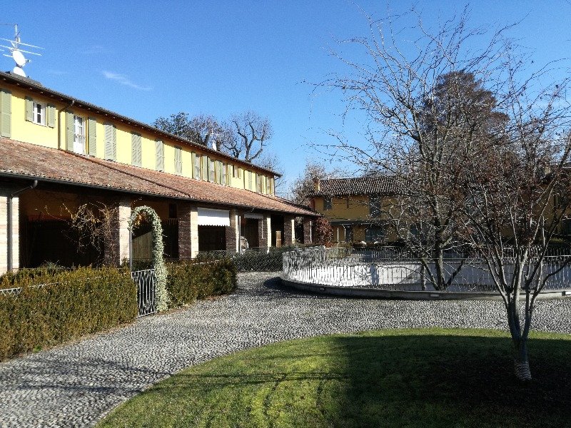 Capergnanica bilocale con giardino privato a Cremona in Vendita