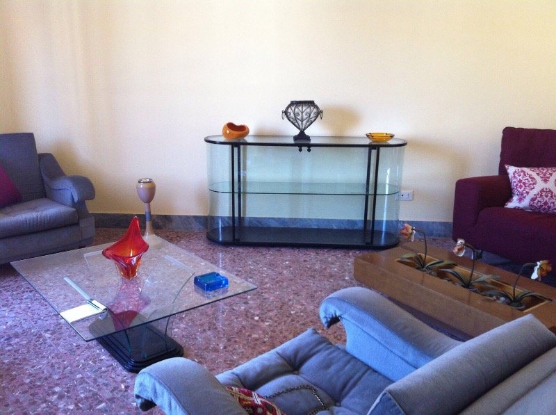 Palermo appartamento ammobiliato e ristrutturato a Palermo in Affitto