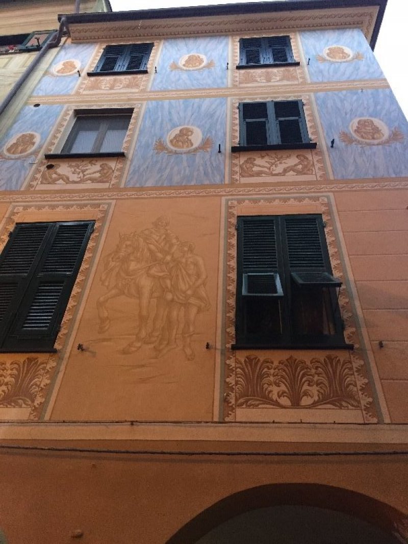 Appartamento semi indipendente a Lavagna centro a Genova in Vendita