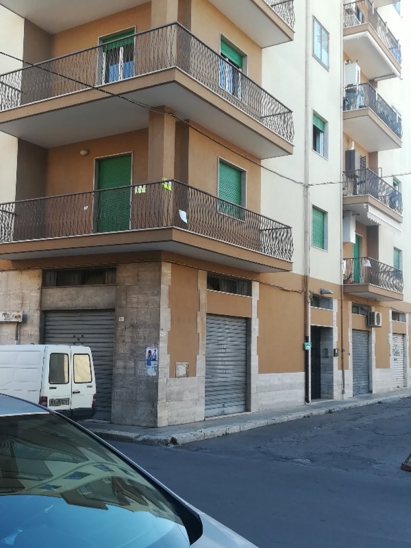 Francavilla Fontana appartamento vicino stazione a Brindisi in Vendita