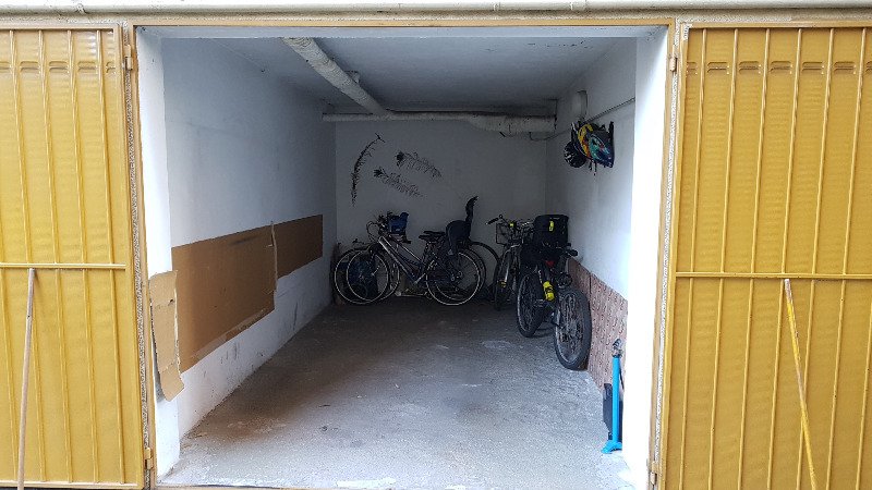 Parma trilocale con garage a Parma in Vendita