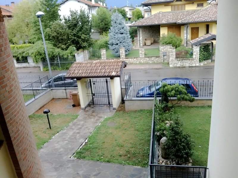 Legnano appartamento disposto su due piani a Milano in Vendita