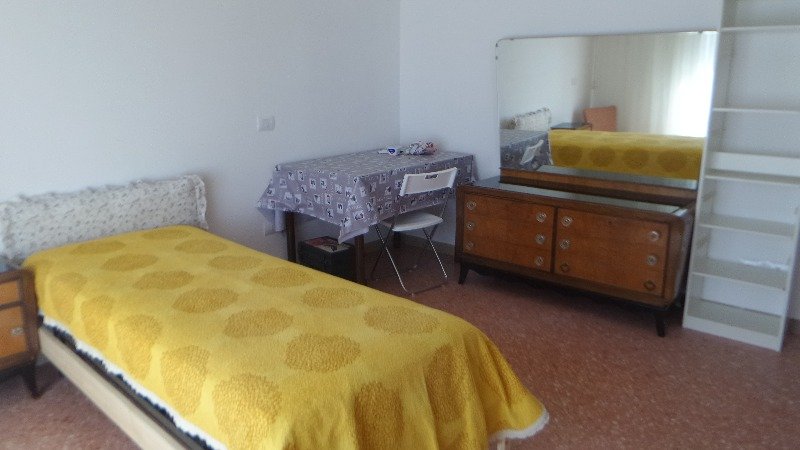 Perugia stanza in appartamento ristrutturato a Perugia in Affitto