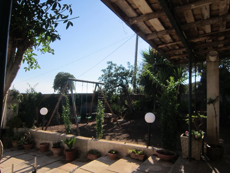 Ragusa villetta singola con giardino a Ragusa in Vendita