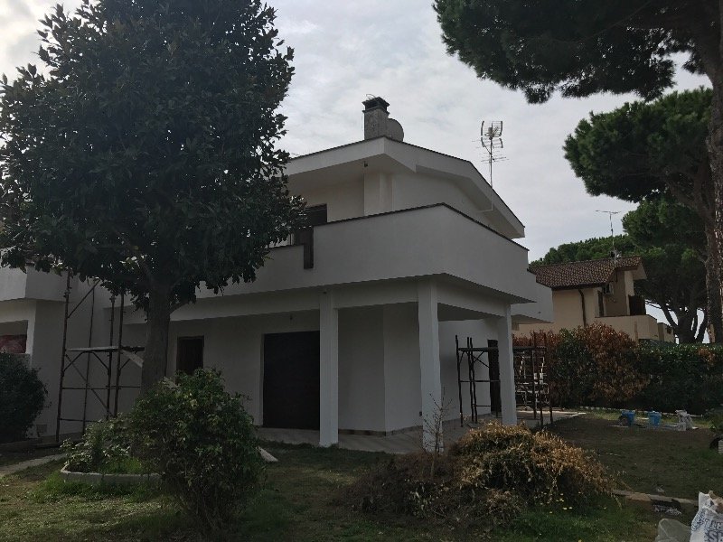 Anzio villino in zona residenziale a Roma in Affitto