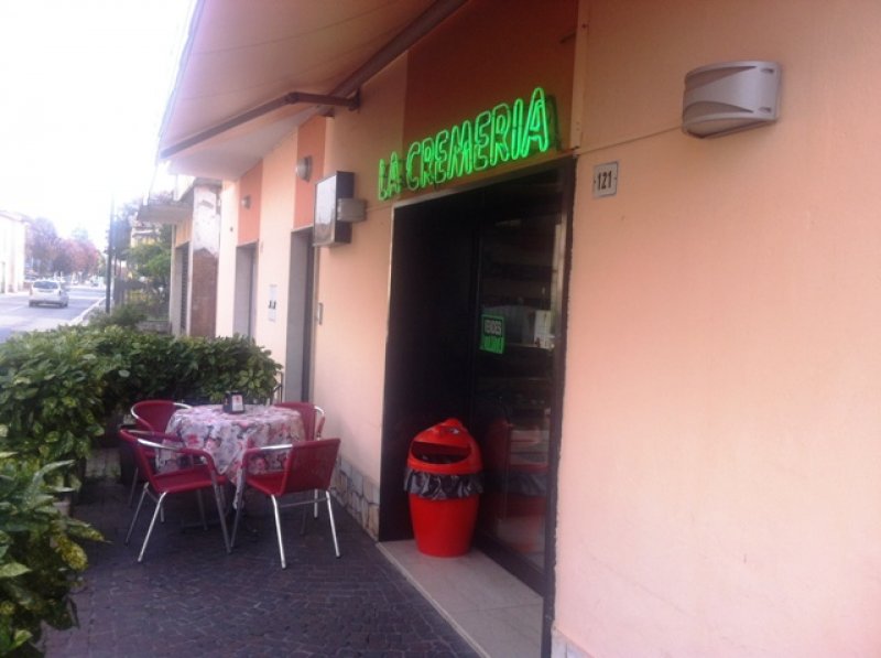 Calcinato gelateria bar a Brescia in Vendita