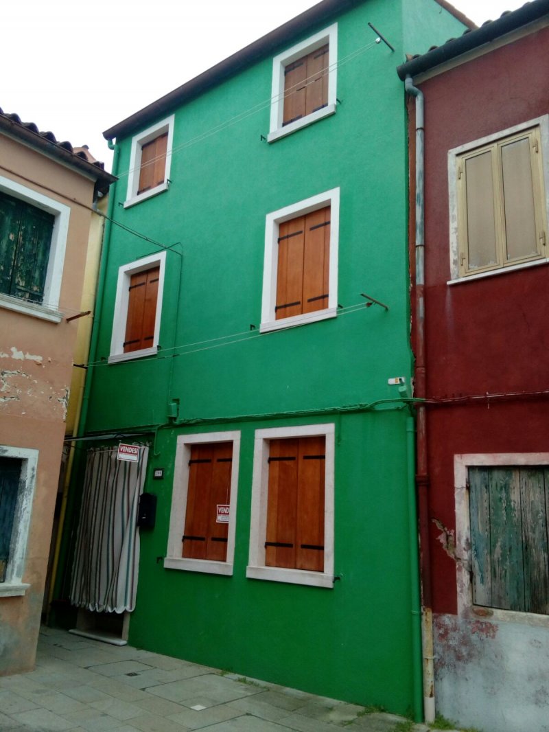 Casa a Burano a Venezia in Vendita