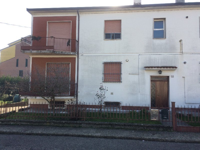 Appartamento Bondeno via Manzoni a Ferrara in Vendita