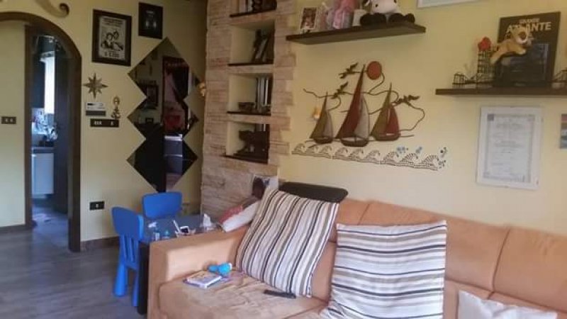 Centola appartamento con cantina e garage a Ferrara in Vendita