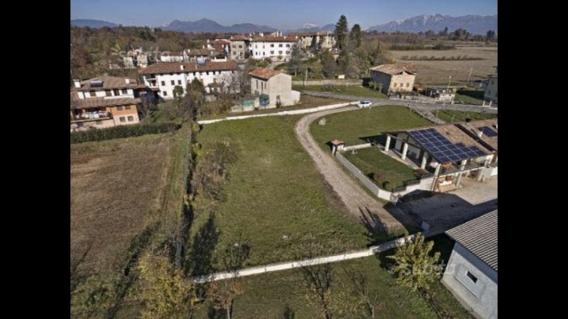 Terreno edificabile frazione San Giovanni in Colle a Udine in Vendita