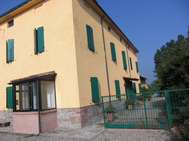San Secondo Parmense casa di campagna a Parma in Vendita