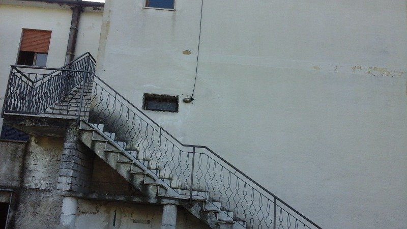 Cassino palazzina composta da 4 appartamenti a Frosinone in Vendita