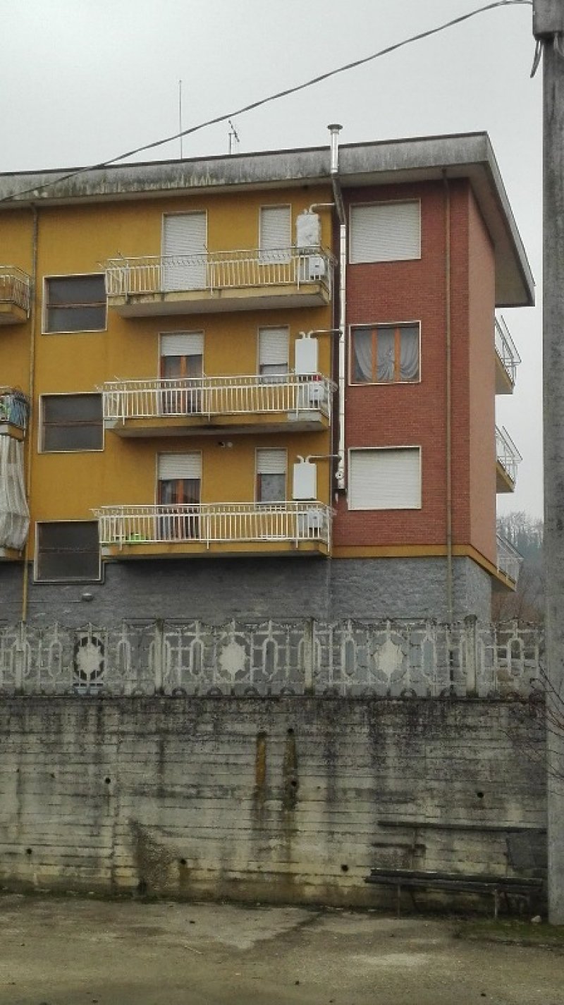 Cuneo ampio appartamento 4 vani a Cuneo in Vendita