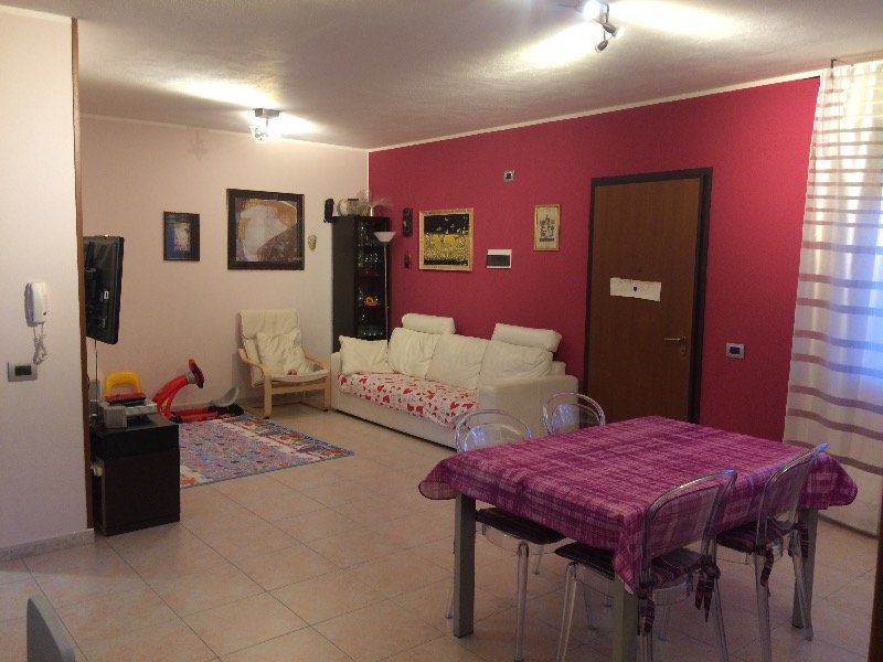 Quartucciu appartamento con cortile privato a Cagliari in Vendita
