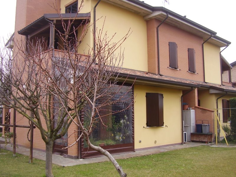 Porzione bifamiliare in San Giovanni in Persiceto a Bologna in Vendita