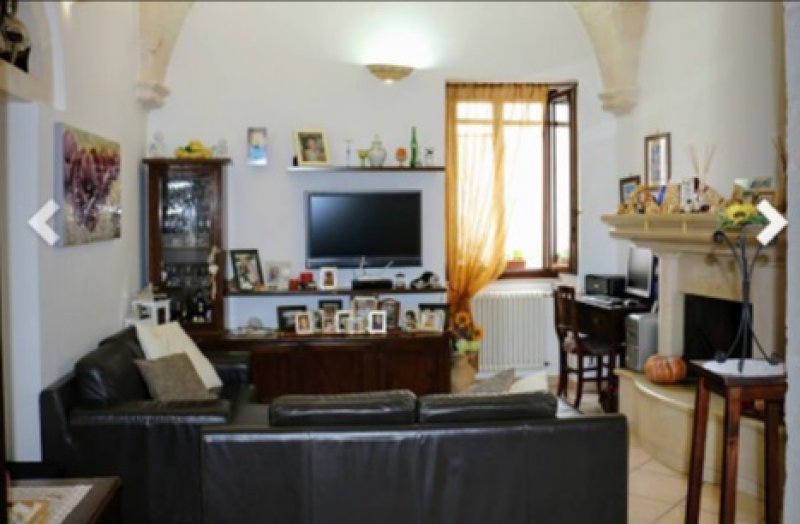 Martina Franca casa su due livelli pi terrazzo a Taranto in Vendita