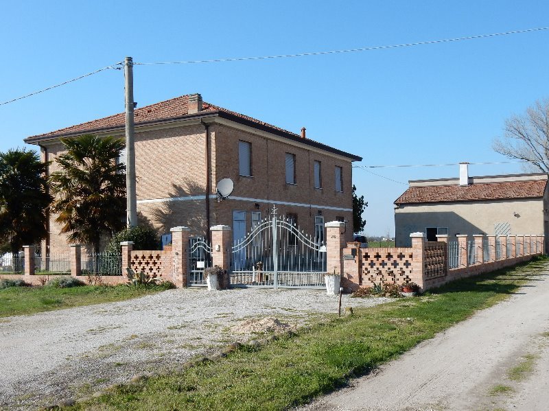 Ostellato casa padronale a Ferrara in Vendita