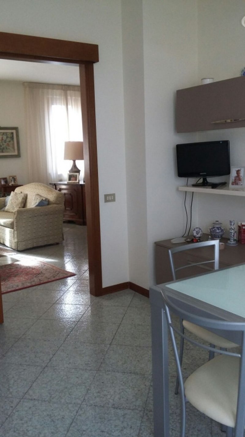 Collesalvetti in zona residenziale appartamento a Livorno in Vendita