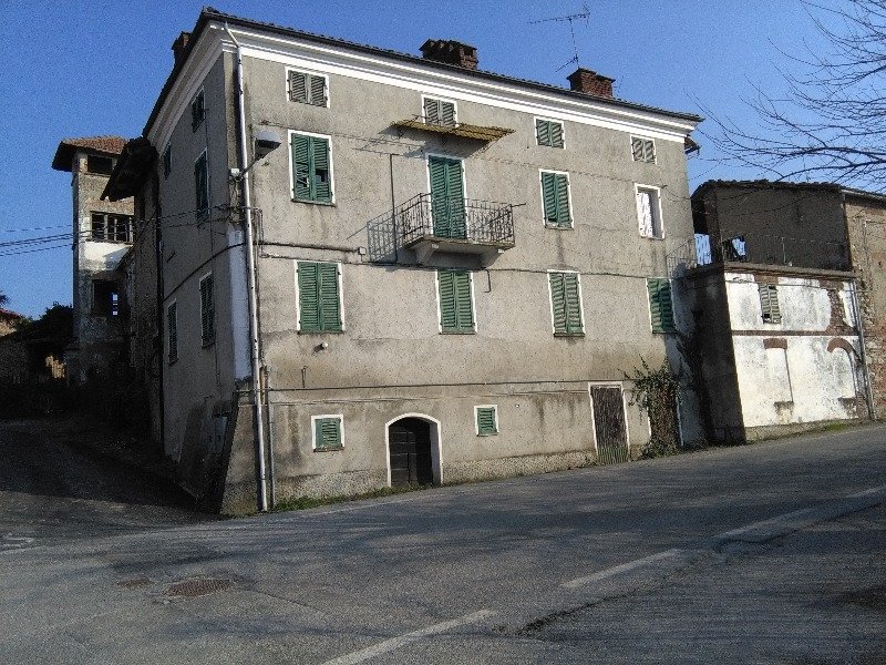 Chivasso rustico da ristrutturare a Torino in Vendita