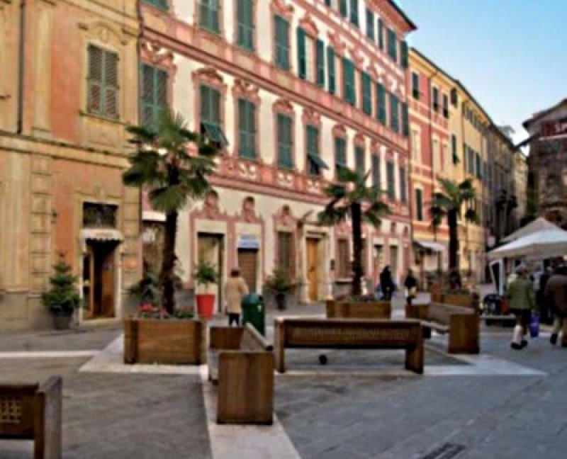 Locale bar ristorazione centro storico La Spezia a La Spezia in Vendita