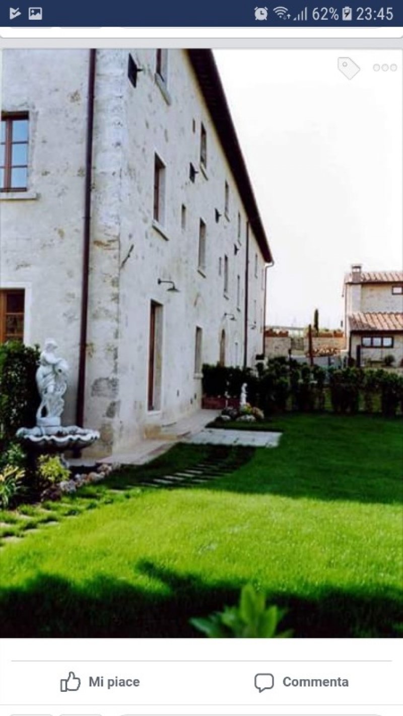 Poggibonsi casa in casale toscano a Siena in Vendita