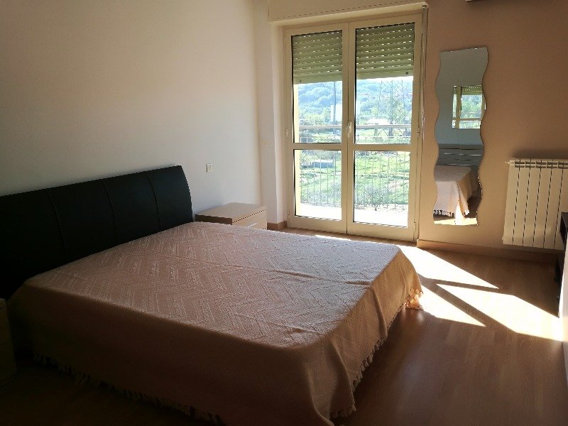 Aulla appartamento con ampio terrazzo a Massa-Carrara in Vendita