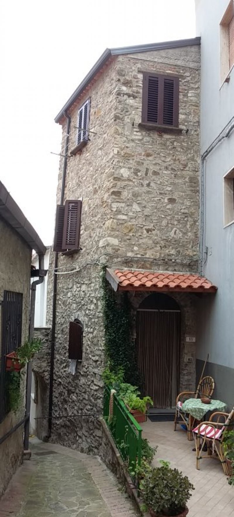 Casa nel centro storico di Casal Velino a Salerno in Vendita