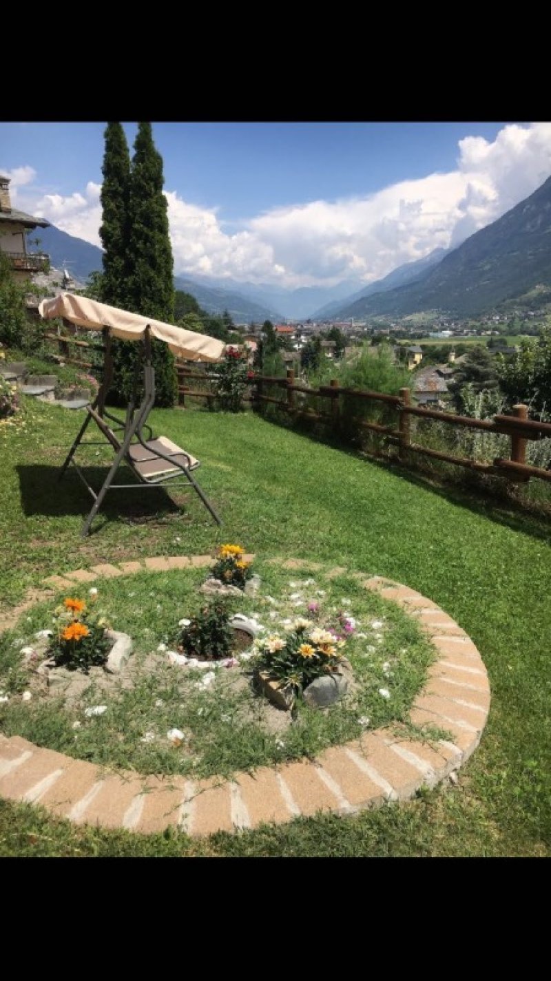 Sarre in frazione Clou appartamento a Valle d'Aosta in Vendita