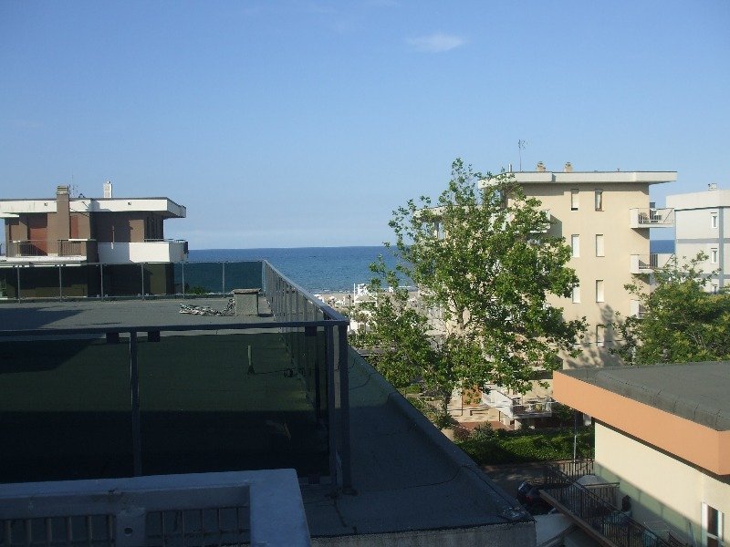Miramare di Rimini appartamento trilocale a Rimini in Affitto