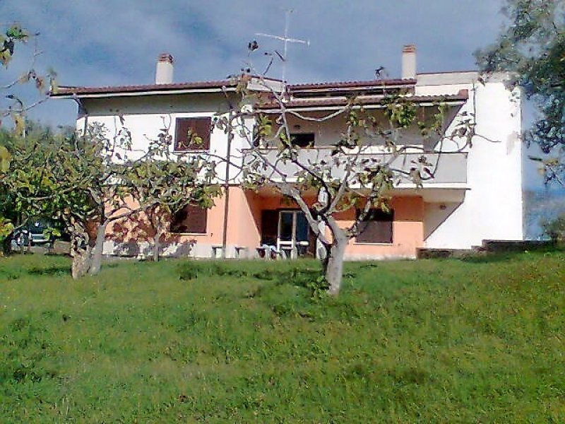 Villa a Palombara Sabina a Roma in Vendita