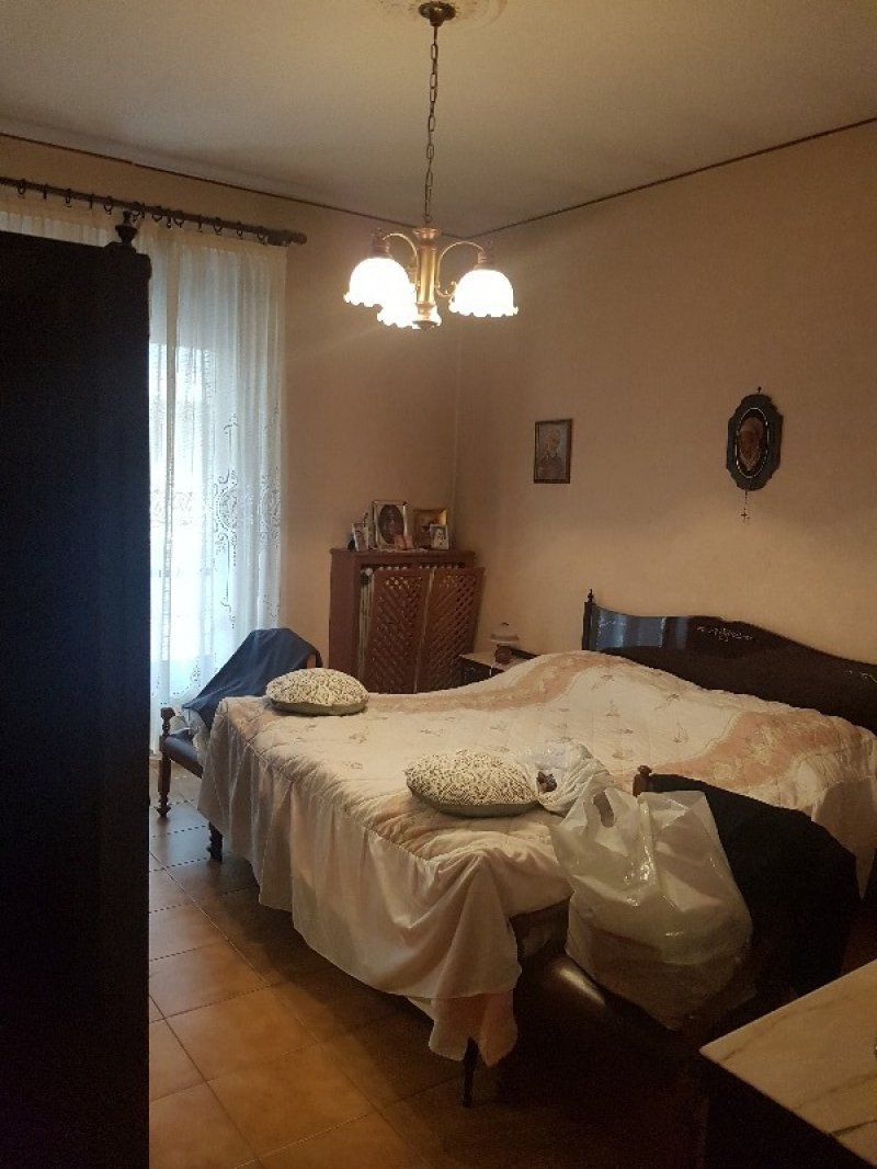 A Nichelino appartamento libero a Torino in Vendita