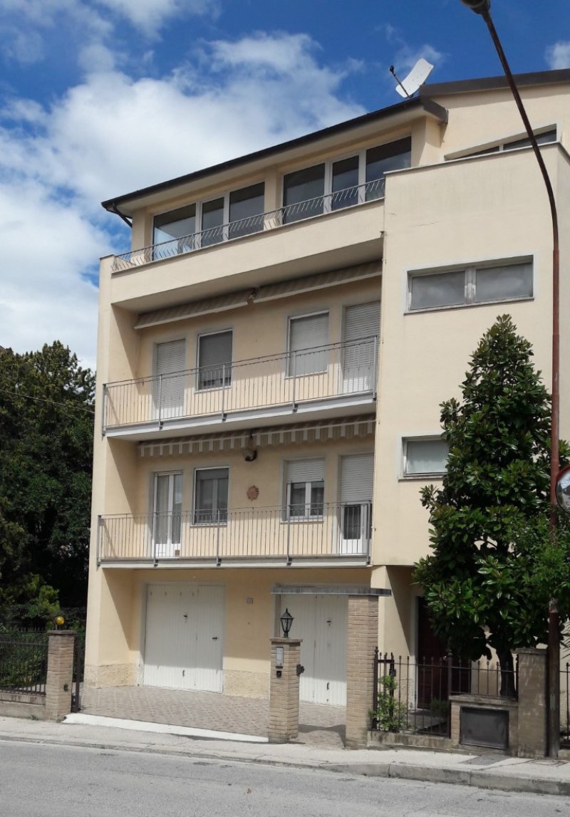 Montefano appartamento in palazzina bifamiliare a Macerata in Vendita