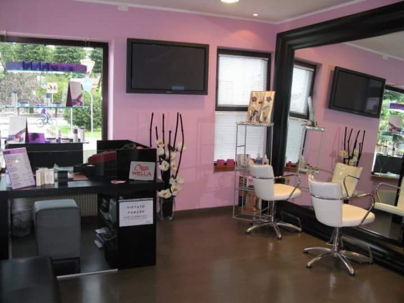 Salone di parrucchieri unisex a Maniago a Pordenone in Vendita