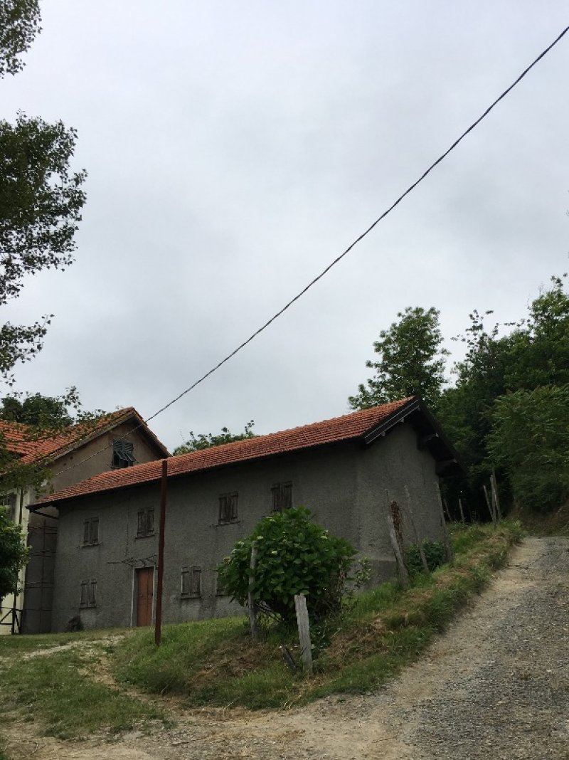 Mignanego casa rurale a Genova in Vendita