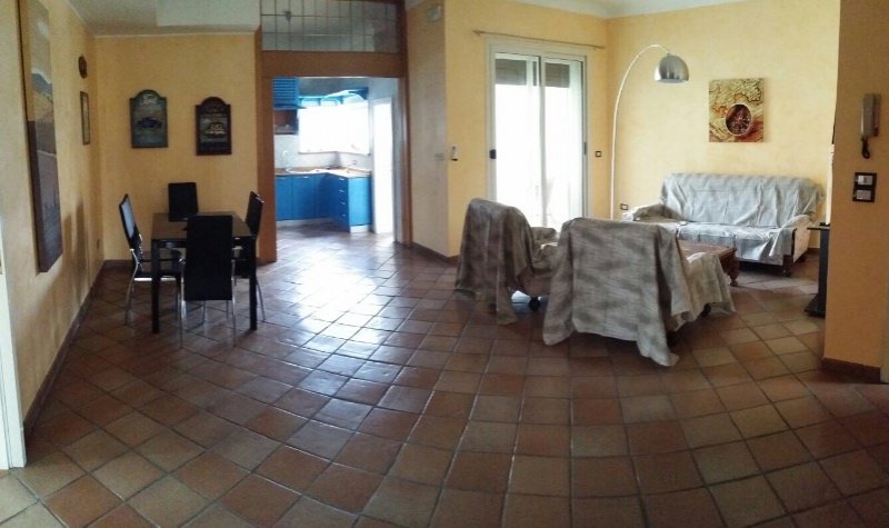 Esclusivo appartamento a Gallipoli a Lecce in Affitto