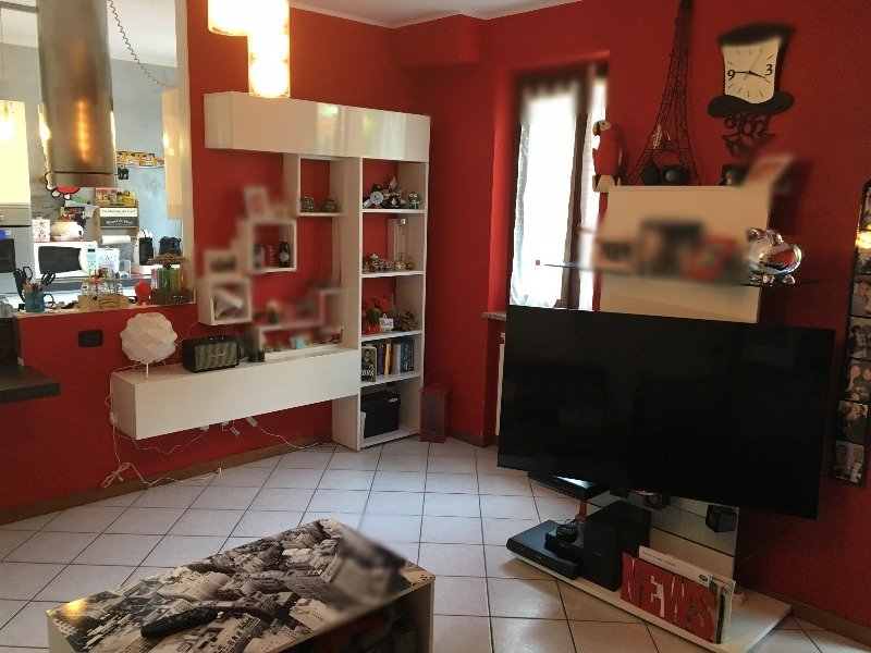 Osmate appartamento in residence a Varese in Vendita