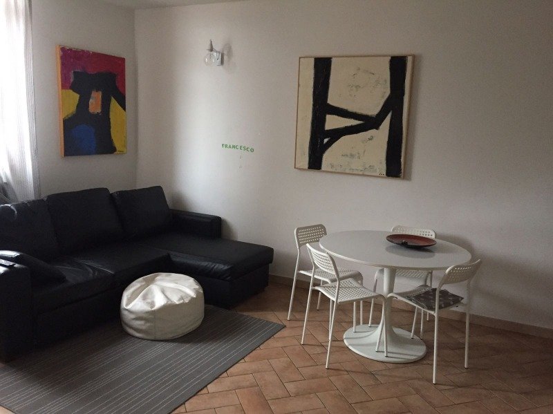 Cecina appartamento in piccolo condominio a Livorno in Vendita