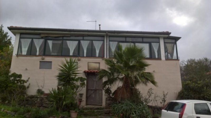 Alghero case indipendenti attigue a Sassari in Vendita